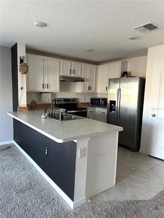 Activo con contrato: $259,600 (3 camas, 2 baños, 1452 Pies cuadrados)