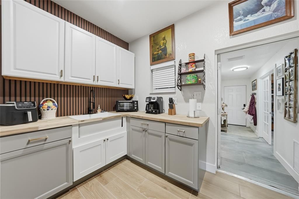 For Sale: $619,000 (3 beds, 2 baths, 2376 Square Feet)