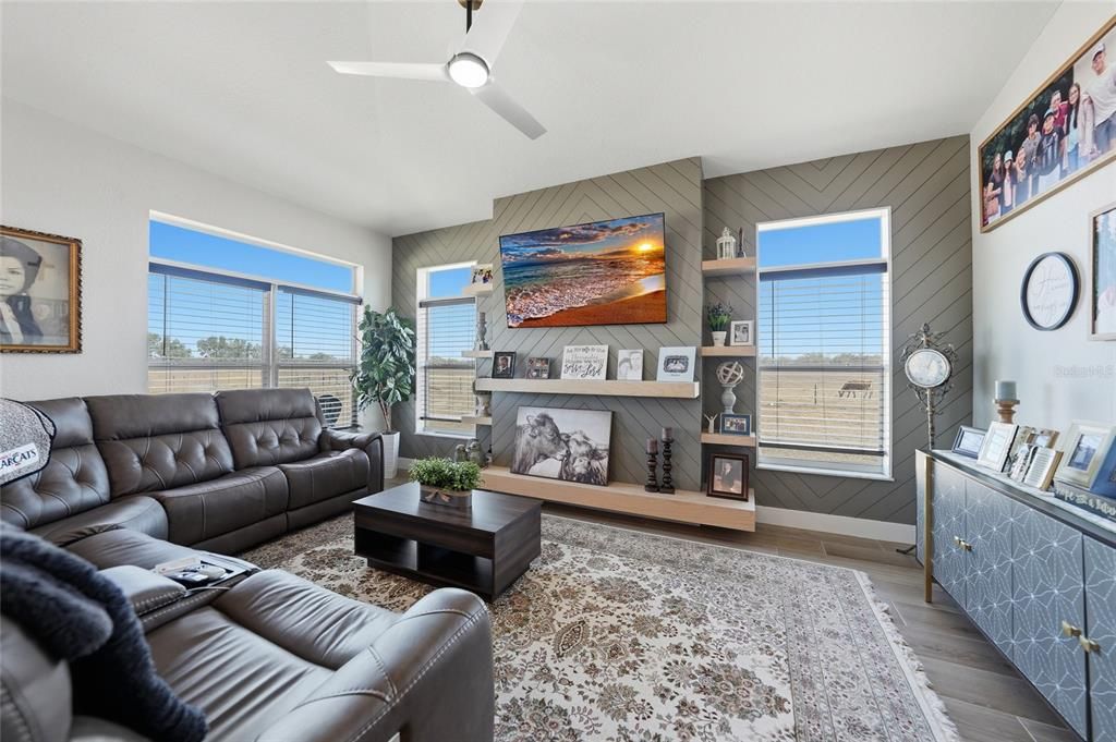 For Sale: $619,000 (3 beds, 2 baths, 2376 Square Feet)