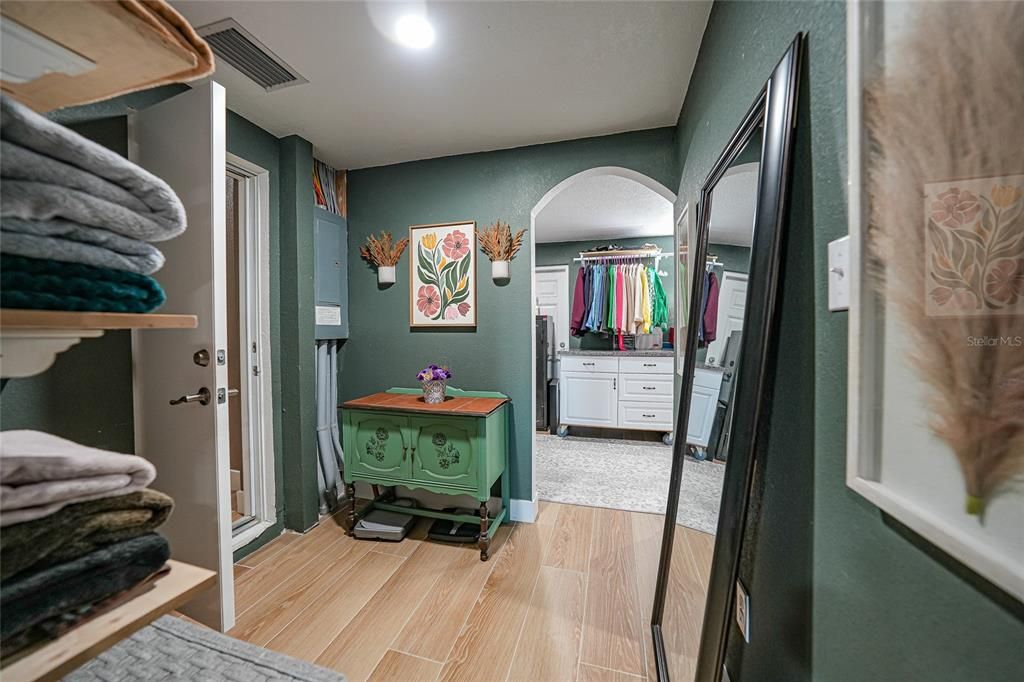 For Sale: $619,000 (3 beds, 2 baths, 2376 Square Feet)