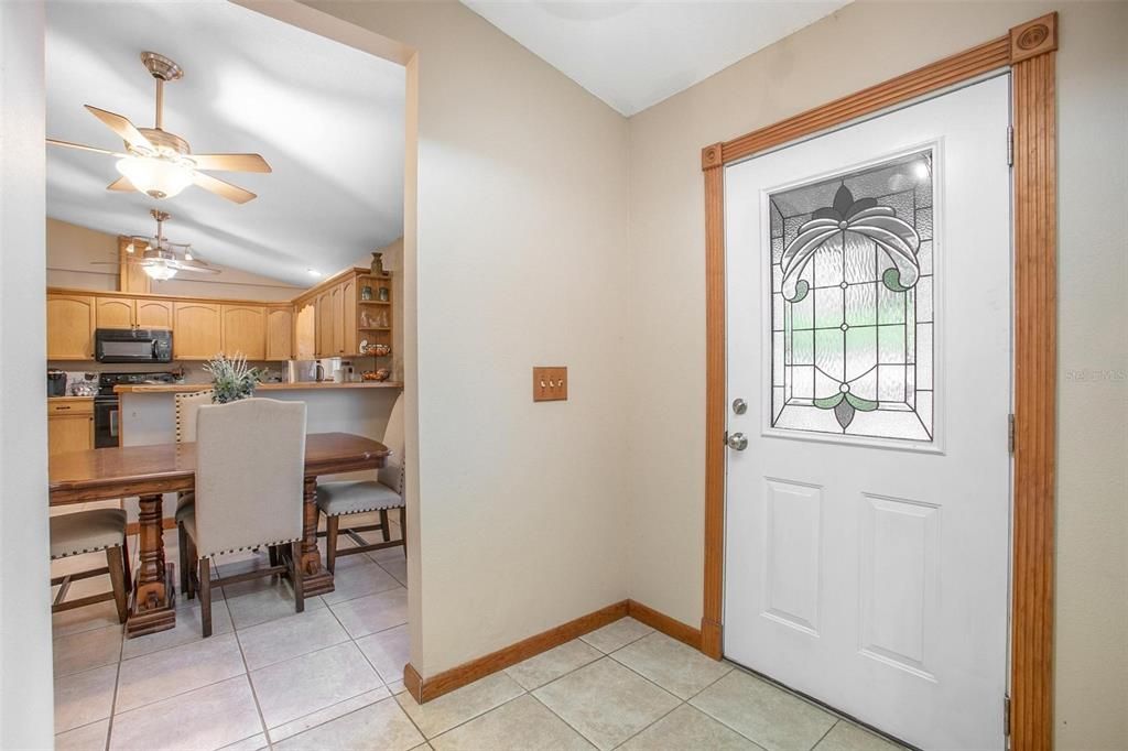 待售: $539,000 (4 贝兹, 2 浴室, 2074 平方英尺)