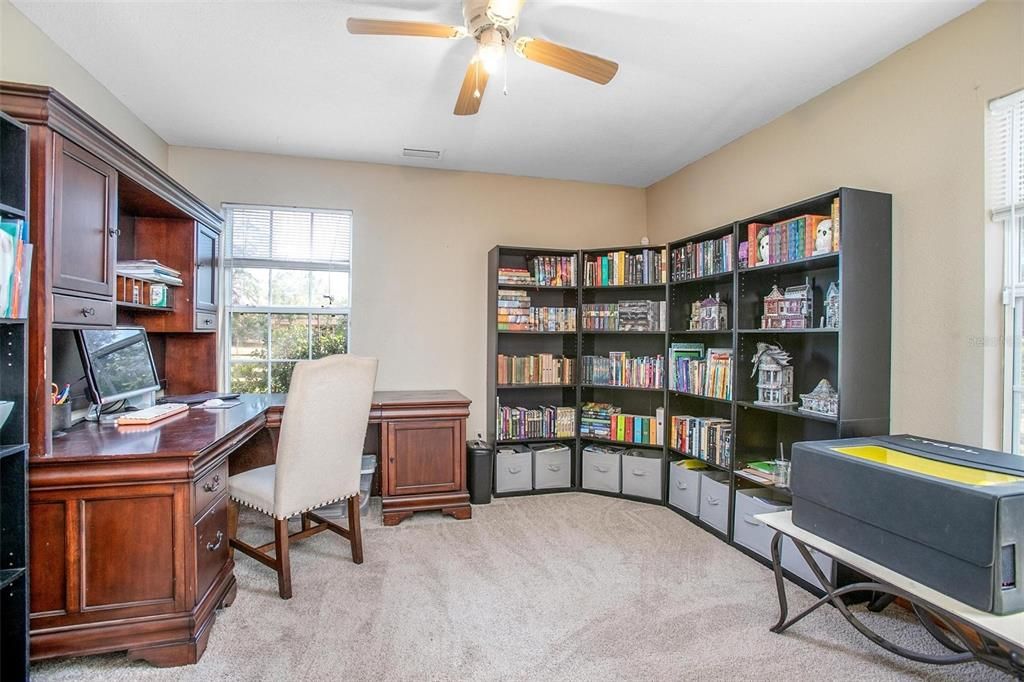 待售: $539,000 (4 贝兹, 2 浴室, 2074 平方英尺)