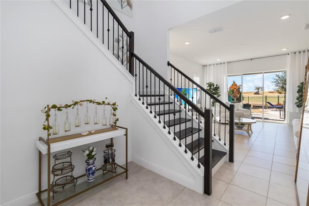 Activo con contrato: $833,000 (4 camas, 3 baños, 2817 Pies cuadrados)