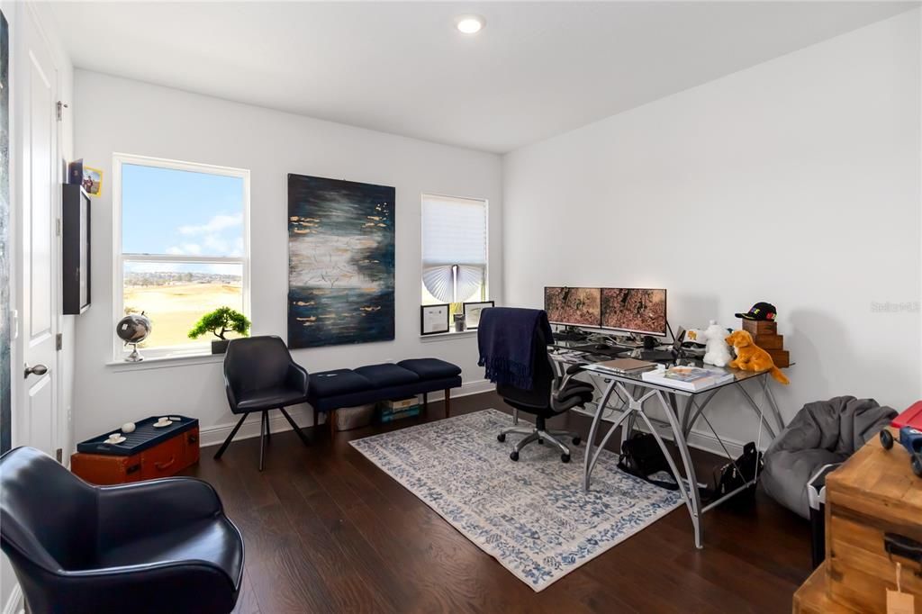 Activo con contrato: $833,000 (4 camas, 3 baños, 2817 Pies cuadrados)