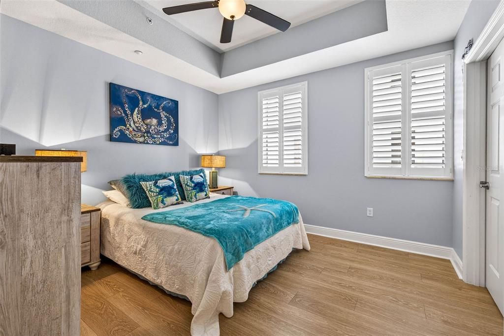 For Sale: $1,075,000 (3 beds, 3 baths, 1995 Square Feet)