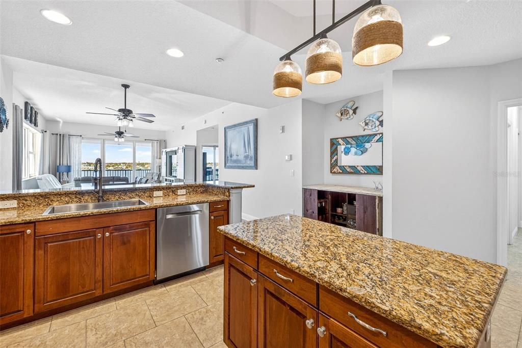 For Sale: $1,075,000 (3 beds, 3 baths, 1995 Square Feet)