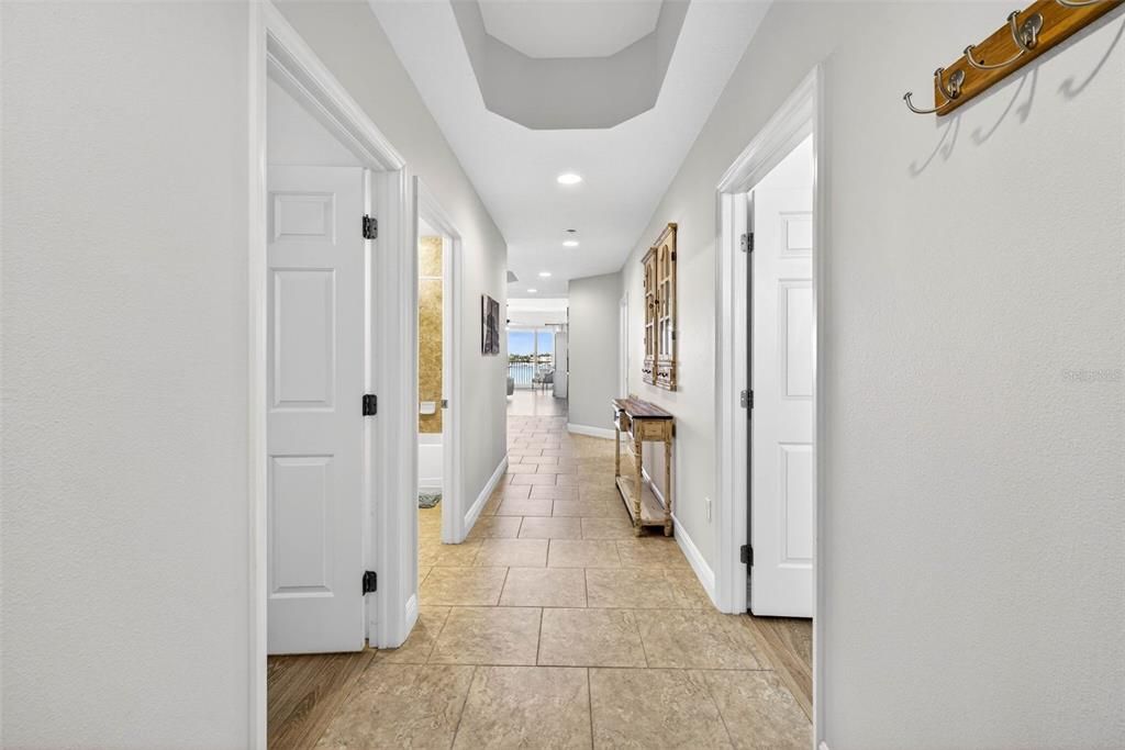 For Sale: $1,075,000 (3 beds, 3 baths, 1995 Square Feet)