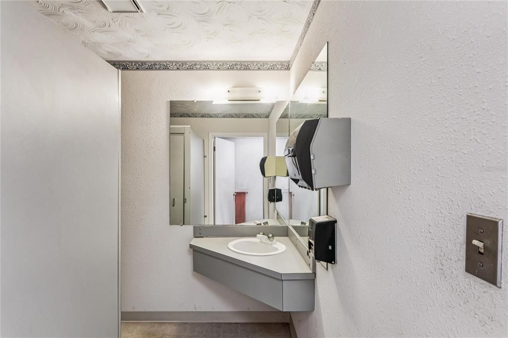 For Sale: $1,500,000 (0 beds, 0 baths, 4860 Square Feet)