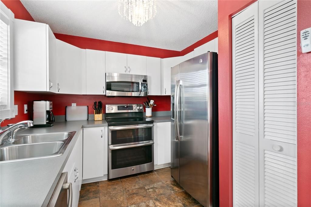 For Rent: $6,500 (2 beds, 2 baths, 1511 Square Feet)