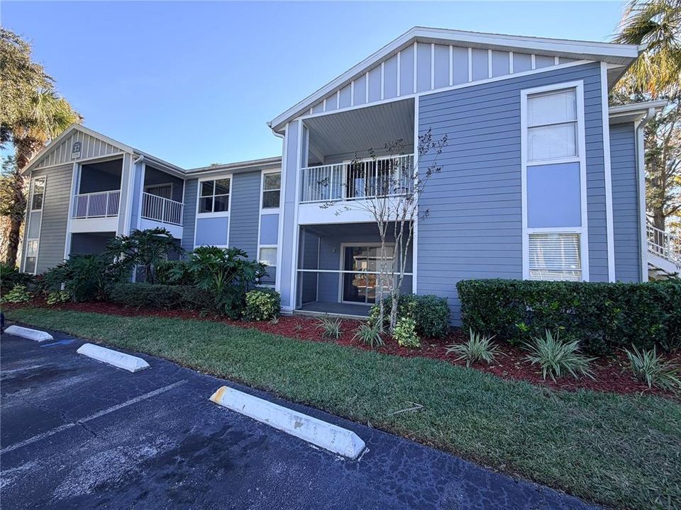 Recently Sold: $150,000 (2 beds, 2 baths, 899 Square Feet)