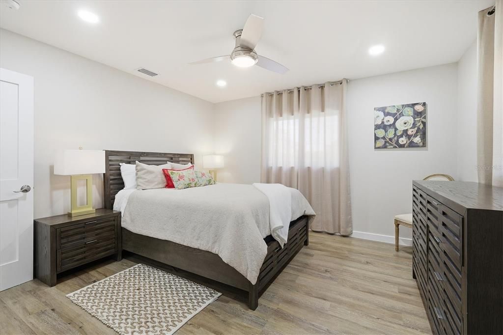 For Rent: $8,500 (3 beds, 2 baths, 2012 Square Feet)