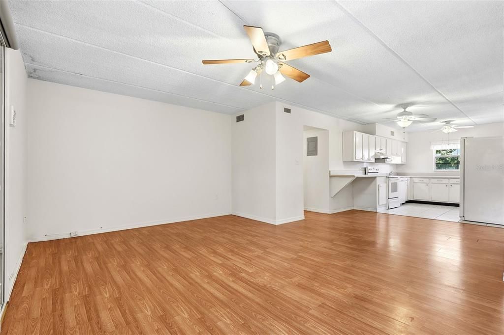 Activo con contrato: $139,500 (2 camas, 1 baños, 920 Pies cuadrados)