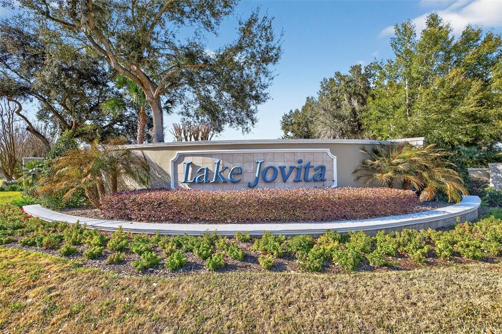 Active With Contract: $565,000 (3 beds, 2 baths, 2133 Square Feet)