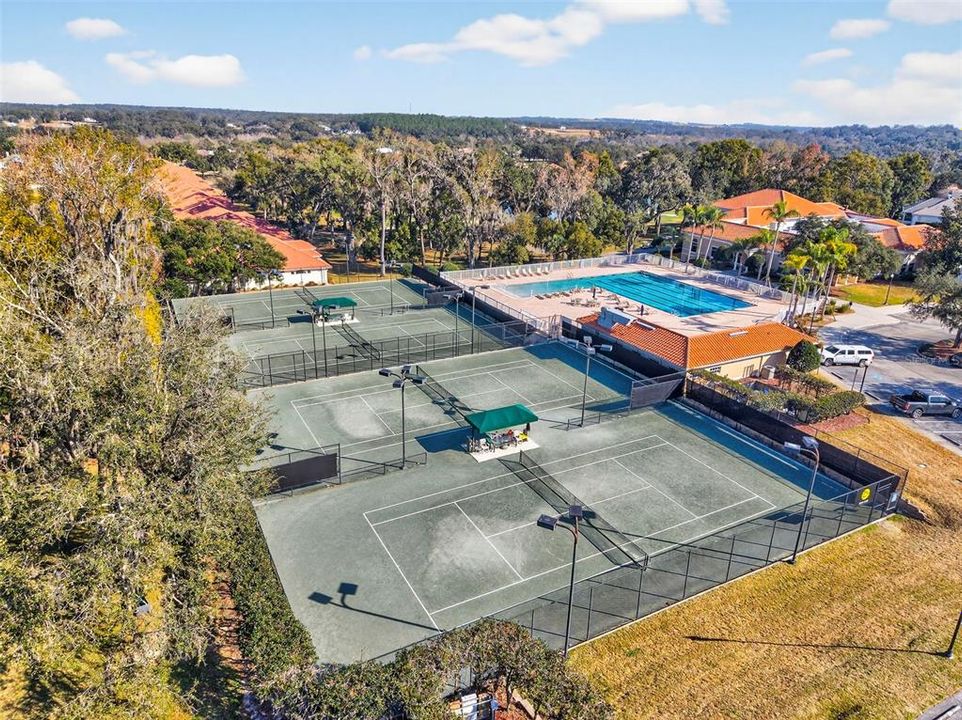 Active With Contract: $565,000 (3 beds, 2 baths, 2133 Square Feet)
