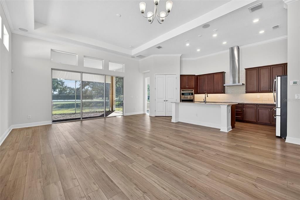Active With Contract: $565,000 (3 beds, 2 baths, 2133 Square Feet)