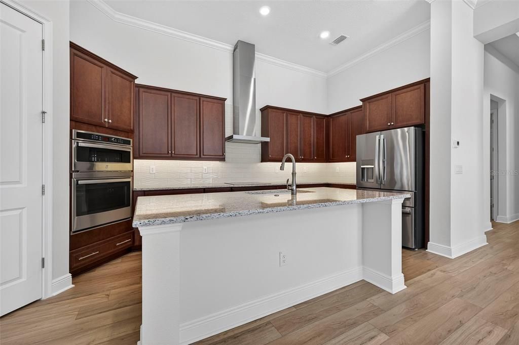 Active With Contract: $565,000 (3 beds, 2 baths, 2133 Square Feet)