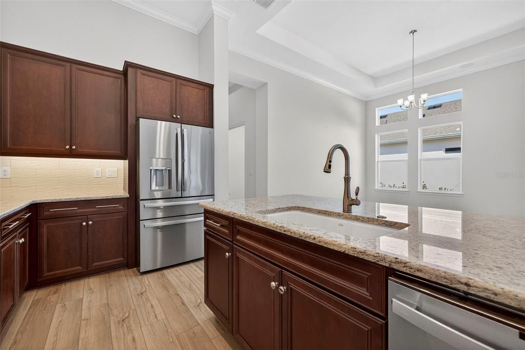 Active With Contract: $565,000 (3 beds, 2 baths, 2133 Square Feet)