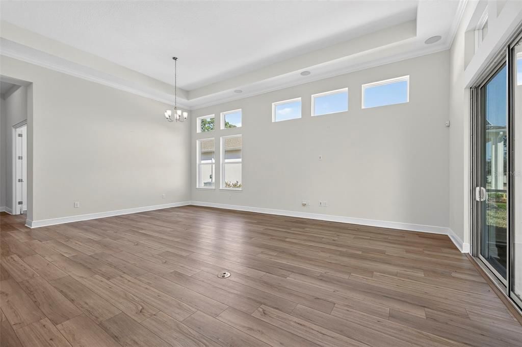 Active With Contract: $565,000 (3 beds, 2 baths, 2133 Square Feet)