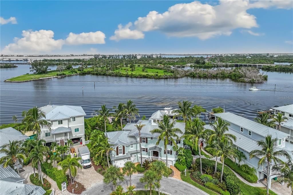 For Sale: $3,500,000 (4 beds, 4 baths, 3886 Square Feet)