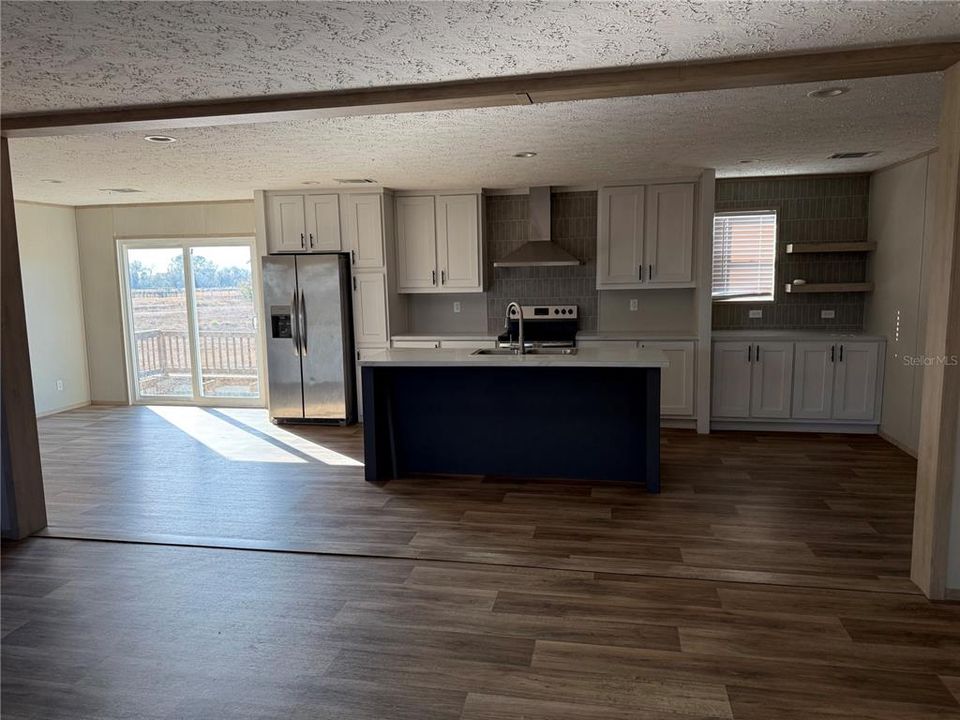 En Venta: $995,000 (5 camas, 4 baños, 2576 Pies cuadrados)