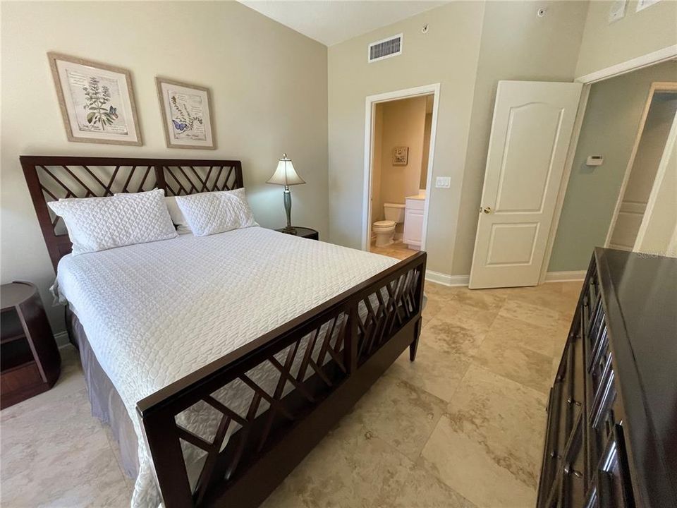 For Rent: $10,000 (3 beds, 3 baths, 2087 Square Feet)