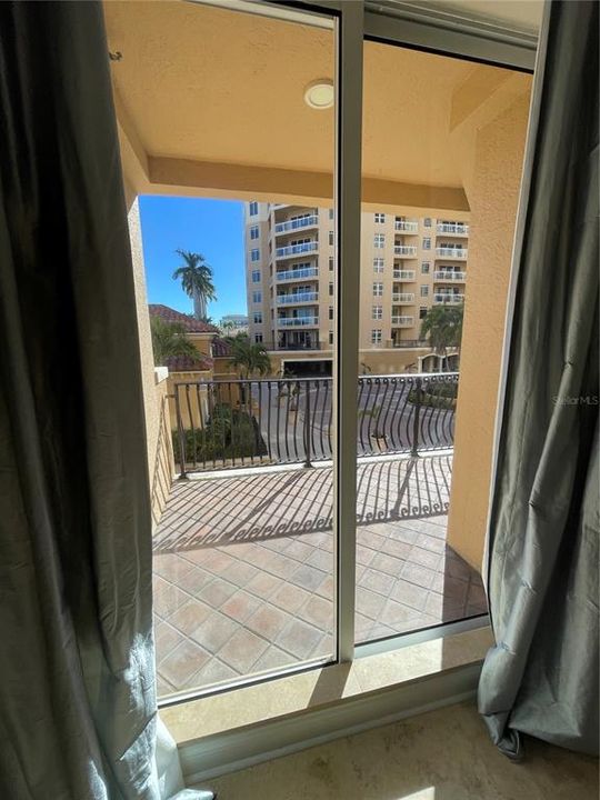 For Rent: $10,000 (3 beds, 3 baths, 2087 Square Feet)