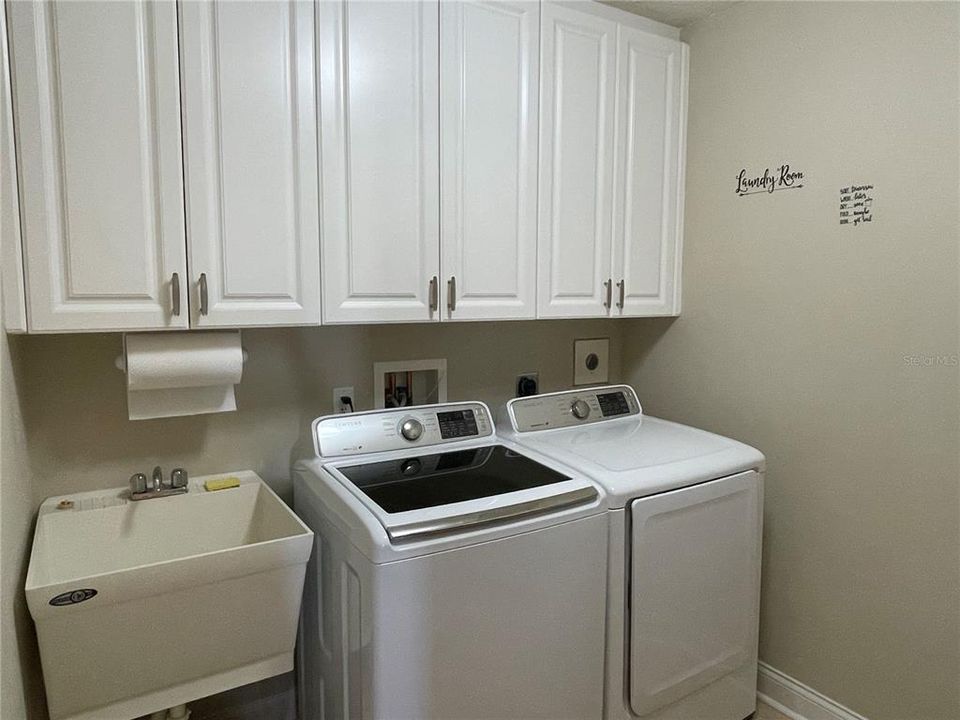 For Rent: $10,000 (3 beds, 3 baths, 2087 Square Feet)