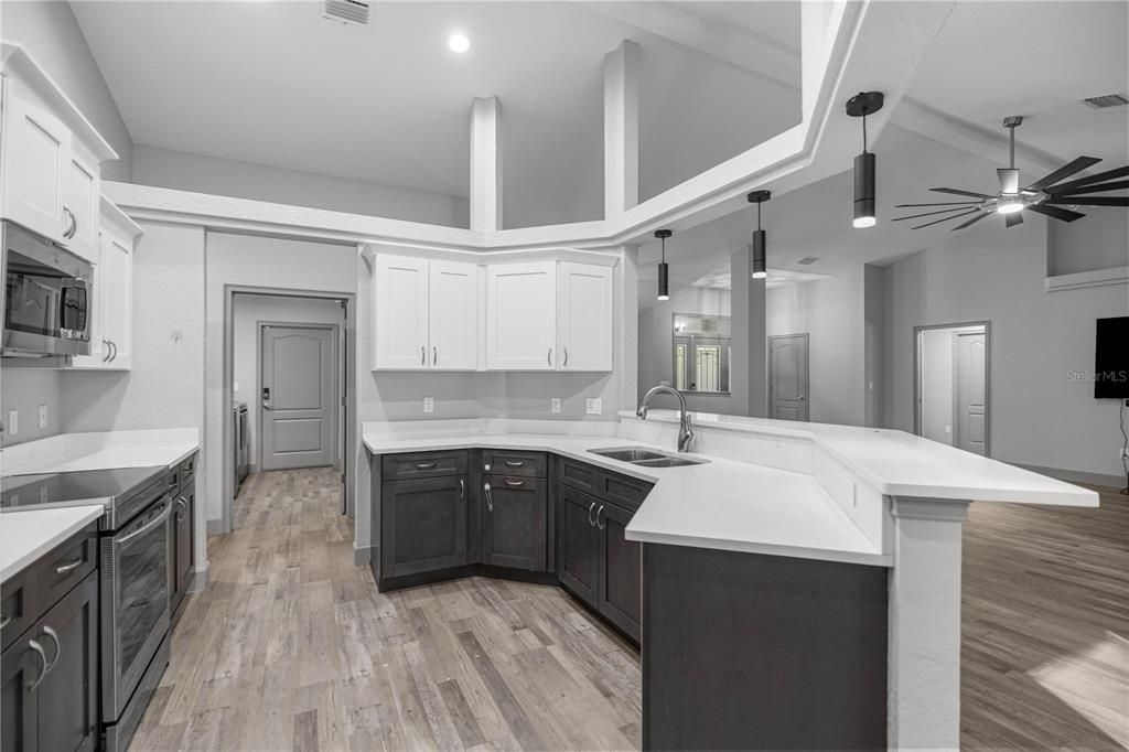 For Sale: $1,399,999 (3 beds, 2 baths, 2146 Square Feet)