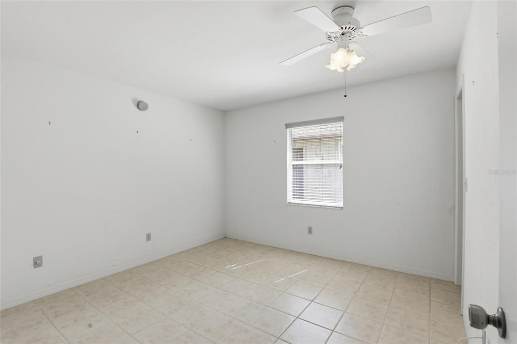 Под контрактом: $239,900 (2 спален, 2 ванн, 1504 Квадратных фут)