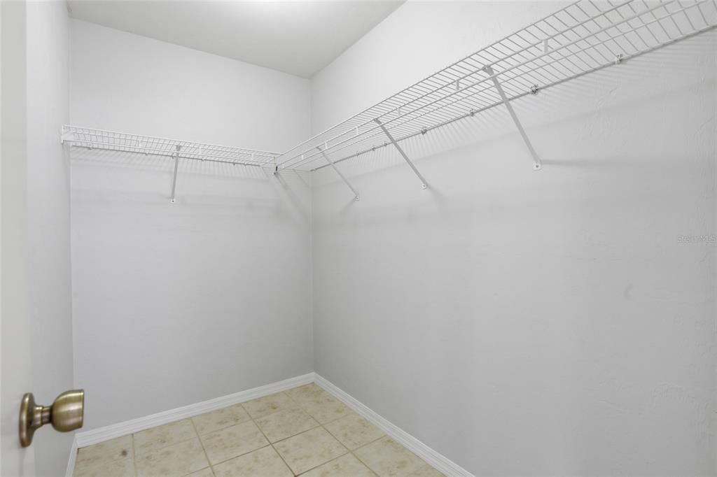 Под контрактом: $239,900 (2 спален, 2 ванн, 1504 Квадратных фут)