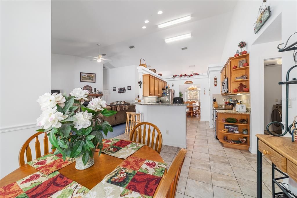 Active With Contract: $618,750 (6 beds, 3 baths, 2656 Square Feet)