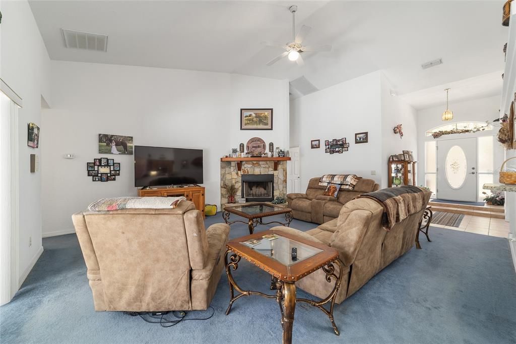 Active With Contract: $618,750 (6 beds, 3 baths, 2656 Square Feet)