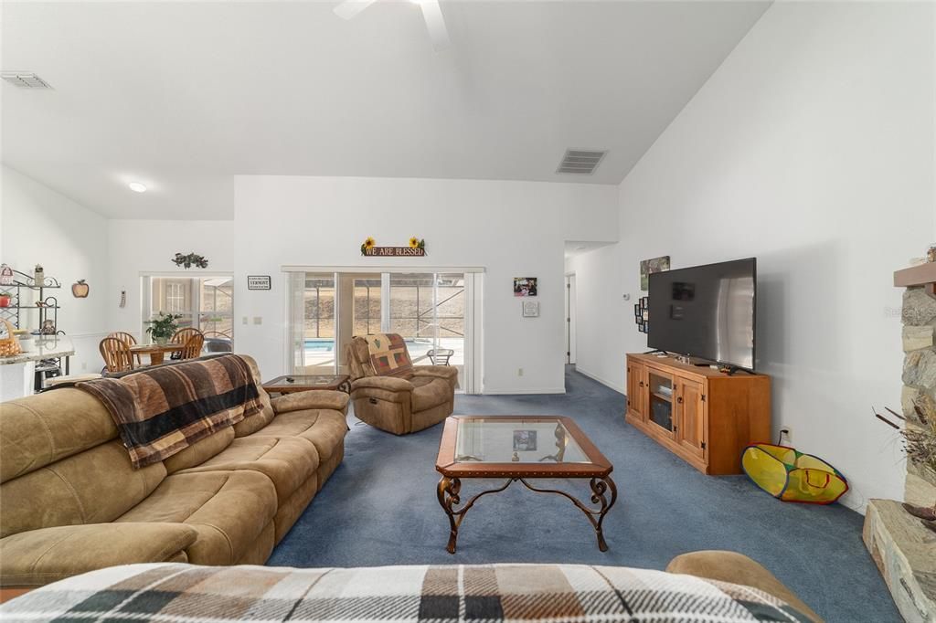 Active With Contract: $618,750 (6 beds, 3 baths, 2656 Square Feet)