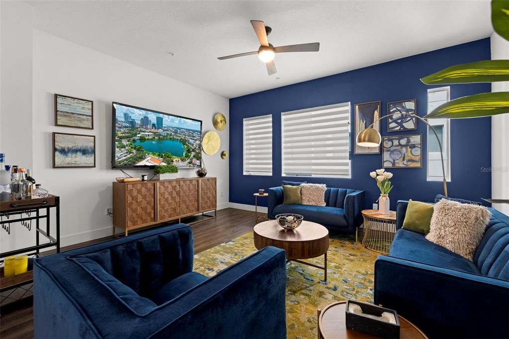Activo con contrato: $649,900 (2 camas, 2 baños, 1909 Pies cuadrados)