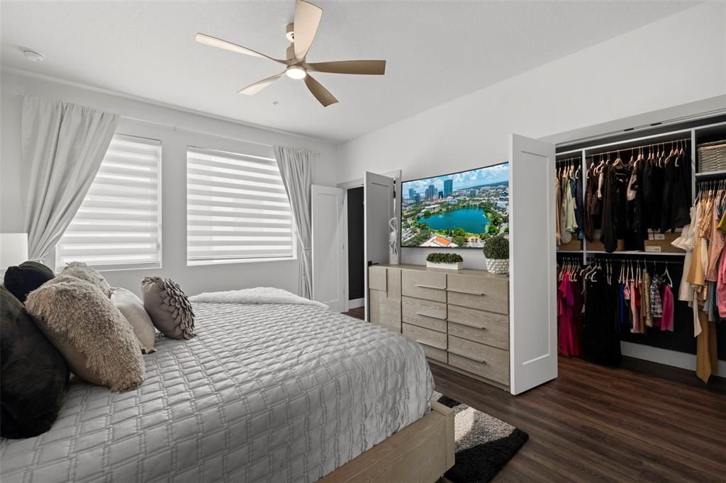 Activo con contrato: $649,900 (2 camas, 2 baños, 1909 Pies cuadrados)