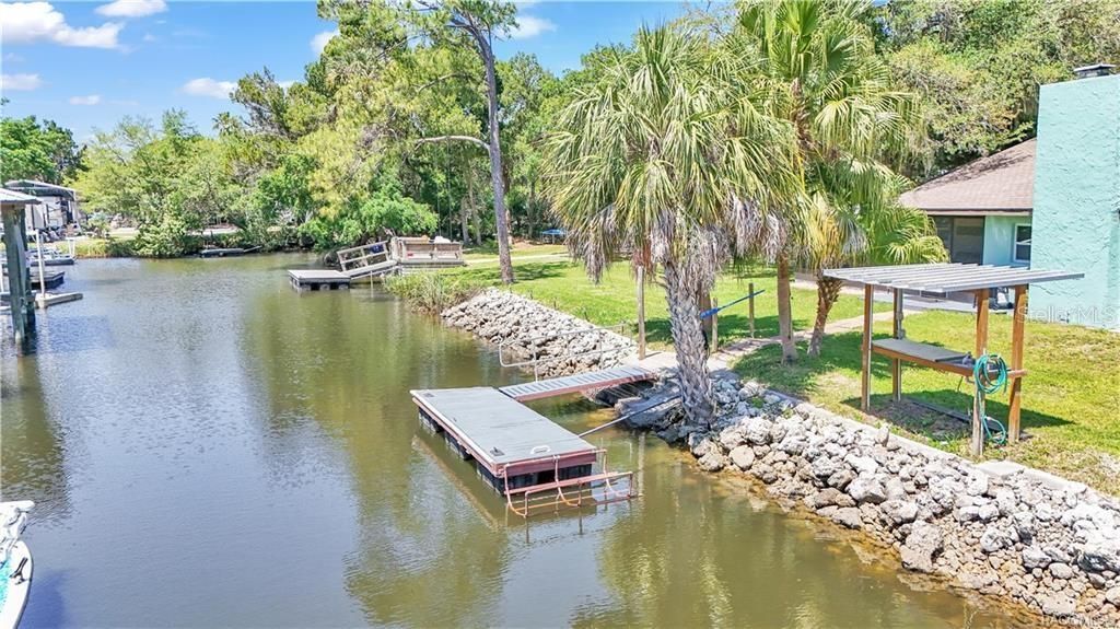 Activo con contrato: $429,000 (3 camas, 2 baños, 2006 Pies cuadrados)