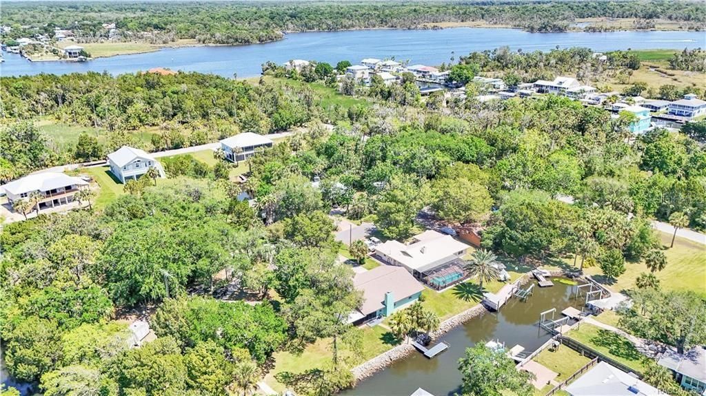 Activo con contrato: $429,000 (3 camas, 2 baños, 2006 Pies cuadrados)