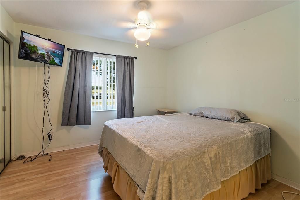 Activo con contrato: $179,000 (2 camas, 2 baños, 1080 Pies cuadrados)