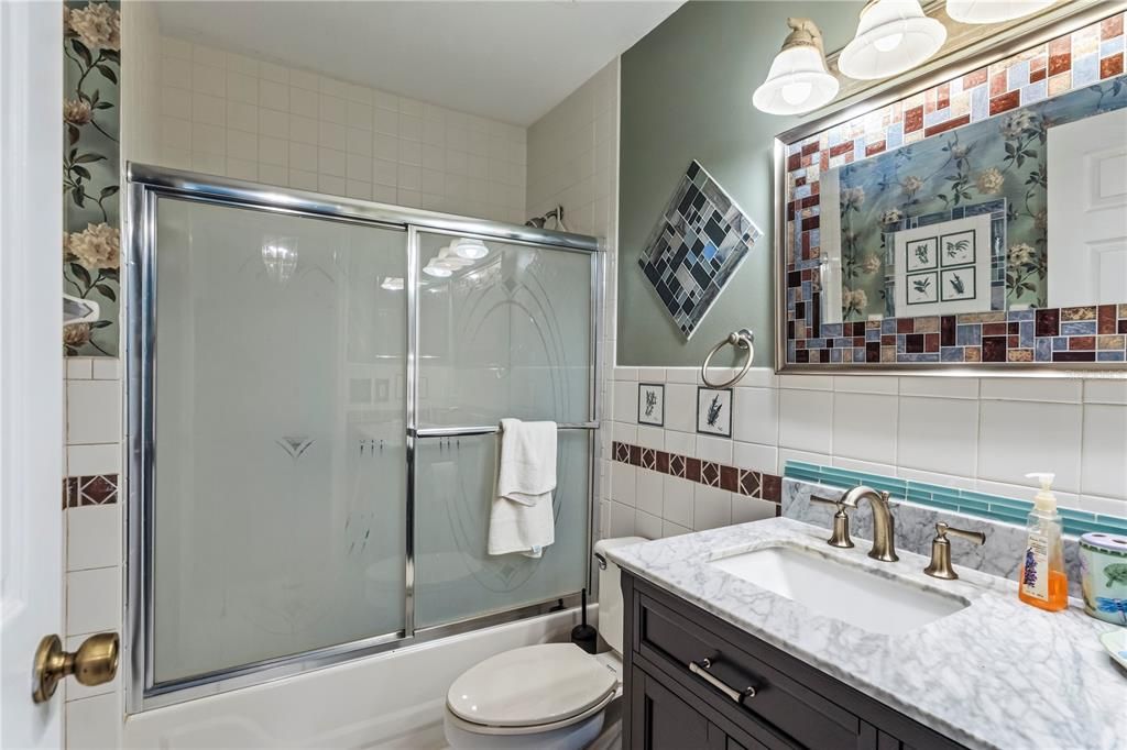 Activo con contrato: $179,000 (2 camas, 2 baños, 1080 Pies cuadrados)