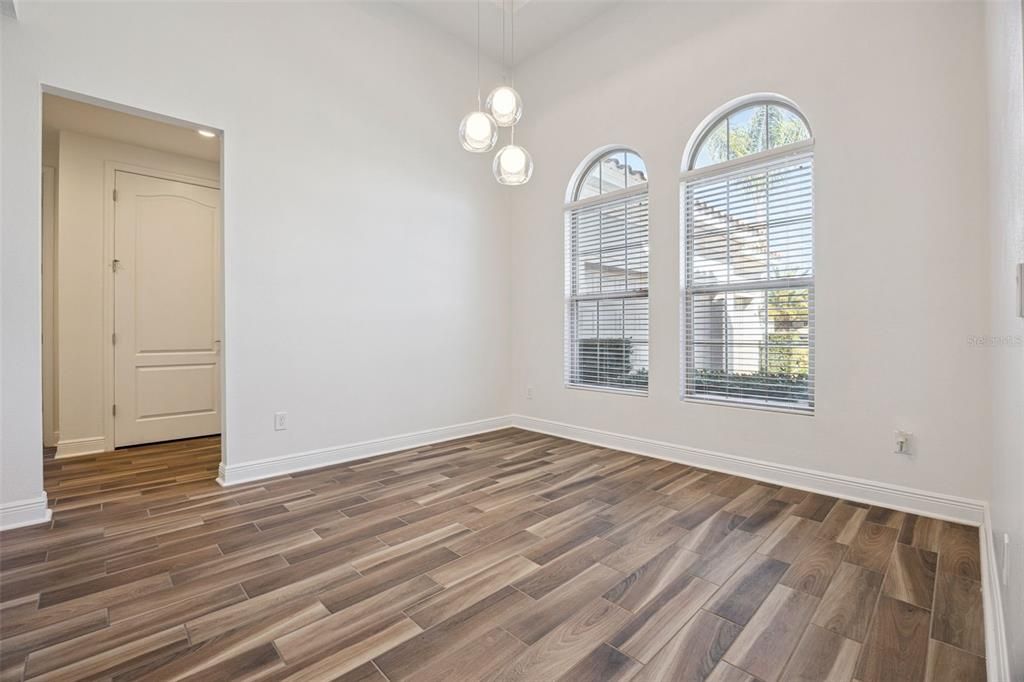 For Sale: $1,075,000 (4 beds, 3 baths, 2650 Square Feet)