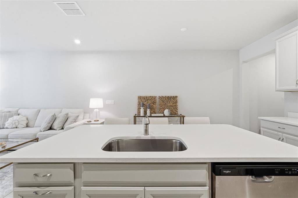 For Sale: $379,500 (3 beds, 2 baths, 1680 Square Feet)