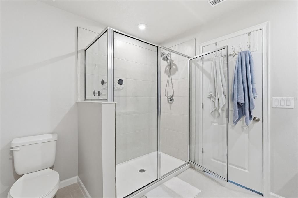 For Sale: $379,500 (3 beds, 2 baths, 1680 Square Feet)