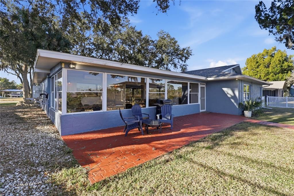 En Venta: $499,000 (3 camas, 2 baños, 1982 Pies cuadrados)