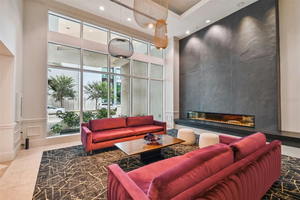 Active With Contract: $4,250,000 (4 beds, 4 baths, 4369 Square Feet)