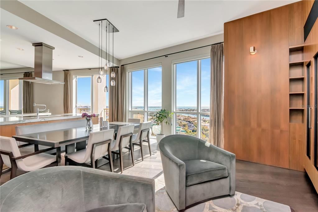 Active With Contract: $4,250,000 (4 beds, 4 baths, 4369 Square Feet)
