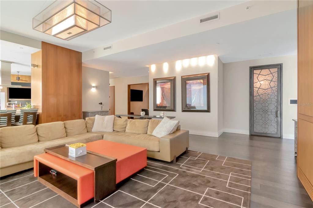 Active With Contract: $4,250,000 (4 beds, 4 baths, 4369 Square Feet)