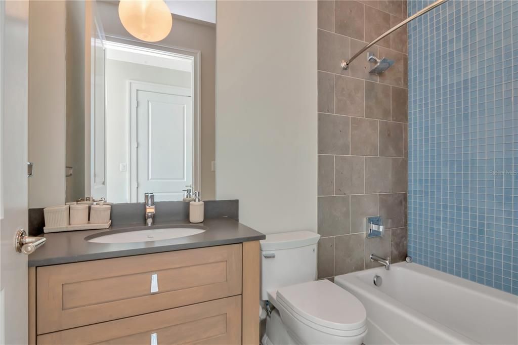 Active With Contract: $4,250,000 (4 beds, 4 baths, 4369 Square Feet)