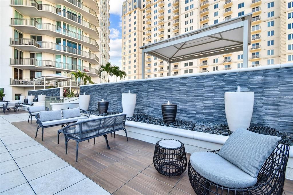 Active With Contract: $4,250,000 (4 beds, 4 baths, 4369 Square Feet)