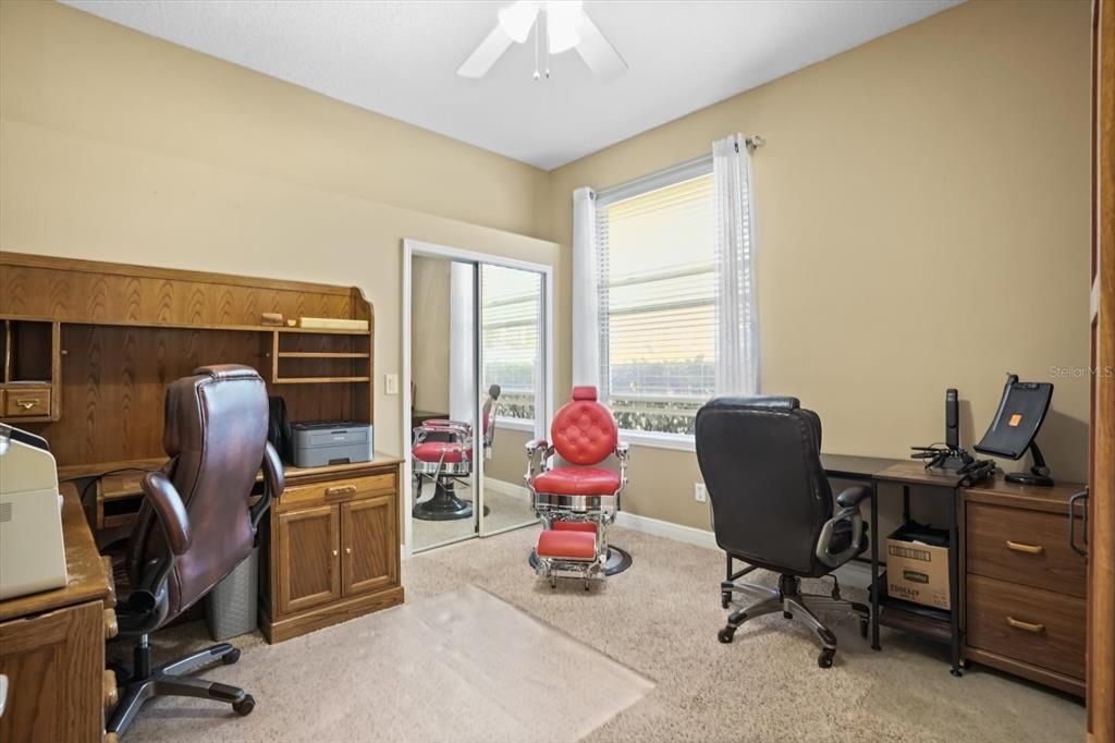 Activo con contrato: $579,900 (4 camas, 3 baños, 2575 Pies cuadrados)