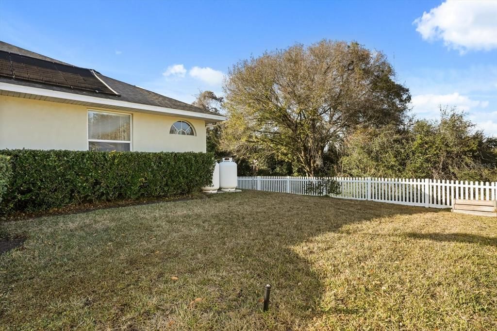 Activo con contrato: $579,900 (4 camas, 3 baños, 2575 Pies cuadrados)